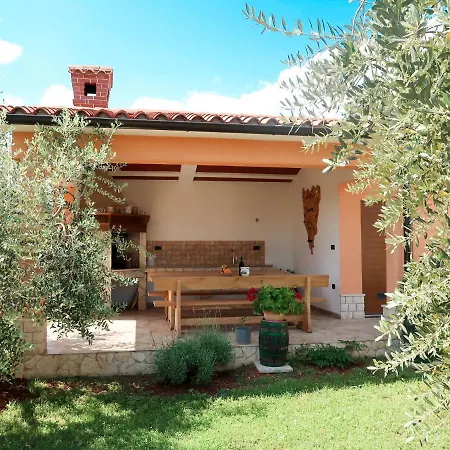 Rosa - Lbn380 By Interhome Apartment Krnica