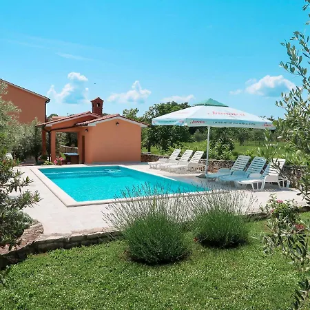 Rosa - Lbn380 By Interhome * Krnica